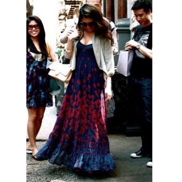 Free People Dresses & Skirts - Free People Boho Flowy Floral Maxi Dress